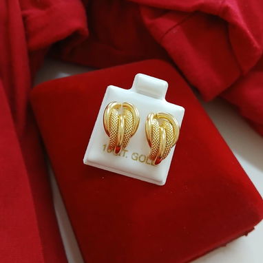Variados modelos de aretes de oro 10k - 4/10