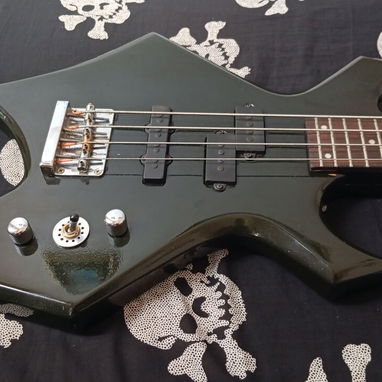 Bajo BC Rich Warlock - 5/6