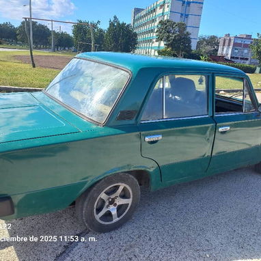 Se vende Fiat 125 con mecánica de Lada, motor de fiat, caja 5ta, trato directo, soy la dueña al pv 58387810 - 2/2