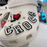 CROCS - Img 56215439