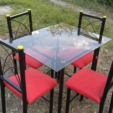 Camas y Juego de comedor - Img 121856138