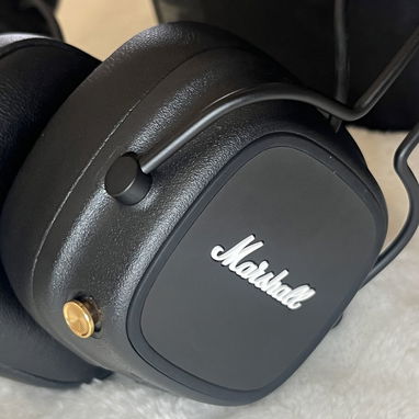 Auriculares Marshall IV, Audífonos. Carga inalámbrica .Bluetooth, mas de 2 dias de autonomia. - Img 122802217