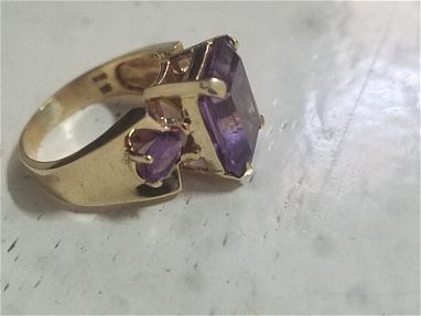 vendo anillo de oro original y piedra amatista - Img main-image