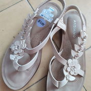 Sandalias 8 1/2 - Img 57468694