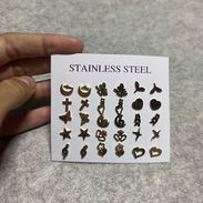 Aretes dorados de acero inoxidable. 400cup el par - Img 54261657