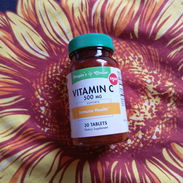 Vitamina C escudo brillante contra el desgaste - Img 51443894