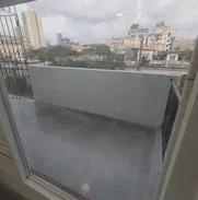 Vedado 40 mil usd apart 2 ctos balcón 2 baños - Img 50862967