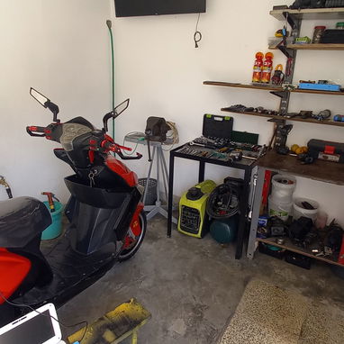 taller de motos eléctricas en el vedado a 2cuadras del Puente de Hierro - Img 120429645