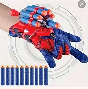 Guante y pulsera lanzadora SpiderMan - Img 45930372