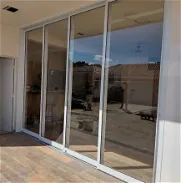 Puertas Ventanas bajo meseta vitrinas closet cabina de baño aluminio y cristal - Img 45815033