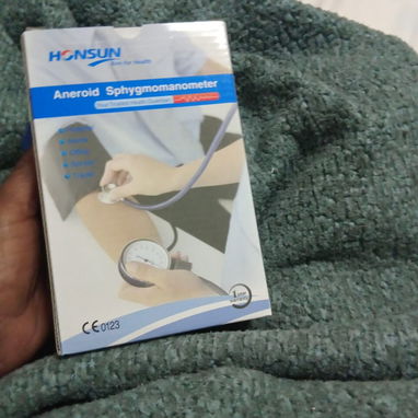 Efigmos nuevos en su caja con su esteto con mensajería algunos lugares de la Habana - Img 123555901