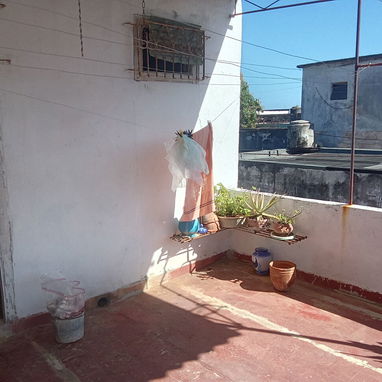 馃崁 Se vende casa en altos de biplanta ubicada en el Reparto Santo Suarez perteneciente al Municipio 10 de octubre 馃崁 - Img 115343440