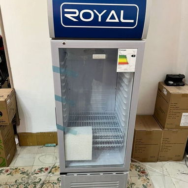 Exhibidora Vertical Royal 7.2 pies Nueva en Caja  precio $500 USD Transporte Incluido  Papeles y garantía - Img 124511637