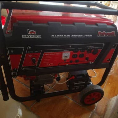 Planta de 8300 w de gazolina ya tiene la instalació echa para el gas ganga . - 3/3