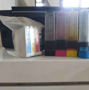 SE VENDE IMPRESORA MULTIFUNCIONAL DE TINTA A CHORRO CONTINUO EPSON STYLUS TX220 CASI NUEVA - Img 96601070