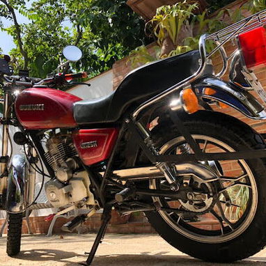 C VENDE MOTO SUZUKI. EN PERFECTO ESTADO.  INTERESADOS AL WHATSAPP 50241861 - 8/8