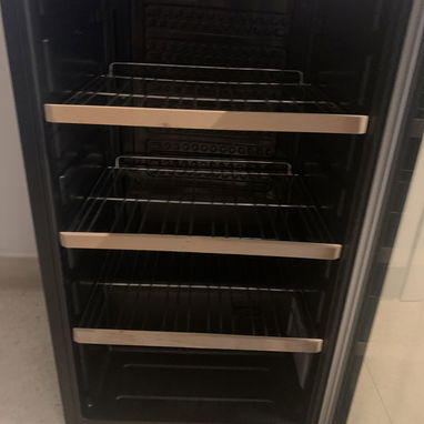 Nevera para vinos y refrescos - Img 127333353