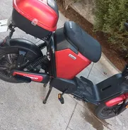 Se vendé bicimoto Único E-BK batería Lipo4 🔋 48V X 22A llantas rin 12, freno de disco en las 2 ruedas baúl y asiento in - Img 49493525