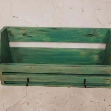 Lecherita/ pequeña repisa de madera con perchas. - 3/3