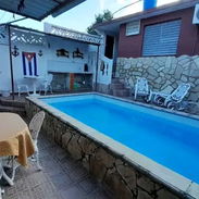 🏖️ Renta de Casa en Guanabo. Casa con piscina para su disfrute. Capacidad para 6 personas. Reservas : +5355284821 - Img 54205950