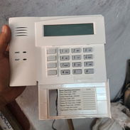Kit de Alarma de uso. Gabinete, central, teclado, sirena, sensores de movimiento. - Img 56432864