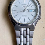 Seiko 5 de uso, único dueño. 50 USD o al cambio. - Img 52688033