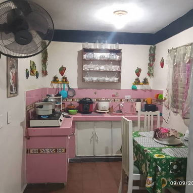 SE VENDE CASA🏠 CON COMODIDAD Y CONFORT - Img 127637015