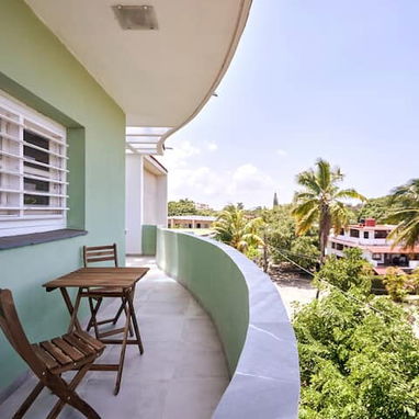 Se vende encantador apartamento de 2 habitaciones en El Vedado. - Img 125941001