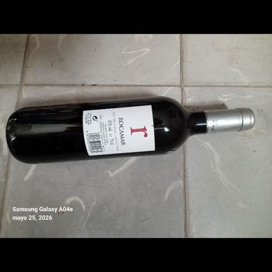 Botella de vino tinto (España). Bodega Rocamar 75cl - Img 122827264