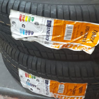 Vendo 2 gomas 175/70 R13  R - 3/3