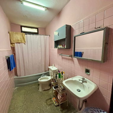 GG-117 🏠 ¡OPORTUNIDAD EN ALTAHABANA: CASA INDEPENDIENTE CON 5 HABITACIONES! ✨ - 6/10