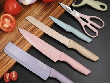 Exelente juego de cuchillos muy buena calidad,filo y estética - Img main-image-45844594