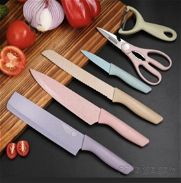 Exelente juego de cuchillos muy buena calidad,filo y estética - Img 45844594
