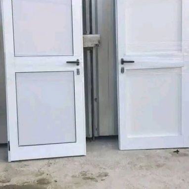 Puertas de aluminio - 2/3
