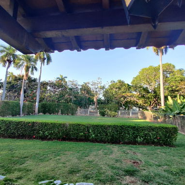En venta casa en Siboney. Ubicada en una zona muy tranquila y segura !!! - Img 110192619