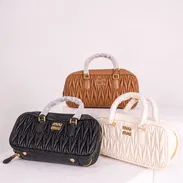 Miumiu a la orden - Img 55858501