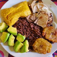 🍽️ Catering para 20 comensales • Comida criolla a domicilio en La Habana • Lomo, Pierna o Masas con todo incluidoss - Img 56441675