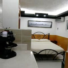 Renta de habitación por horas. Playa, a una cuadra del Puente Almendares. Habitación con entrada independiente y patio. - Img 117466945