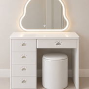 Vaniti con asiento y luz led Precio 430 usd - Img 58191823