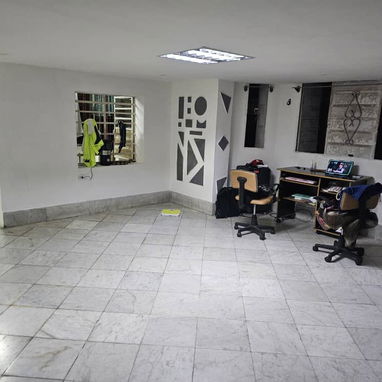 Se vende apto en el Vedado (H y 23) Contactar Manuel 55659890 - Img 121528522