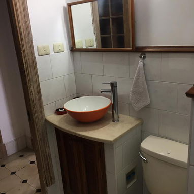 📱 Renta de Hostal con Máximo Confort y Habitaciones con Baño Privado - Img 116115574