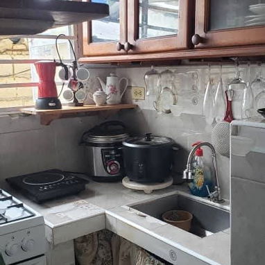 Casita pequeña pero acogedora - Img 124399827