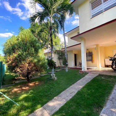 🍀Se vende casa dúplex independiente en reparto residencial Atabey Municipio Playa 🍀 - Img 122904020