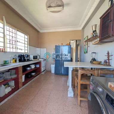 Casa Independiente en Santos Suárez, 10 de Octubre. - 7/10