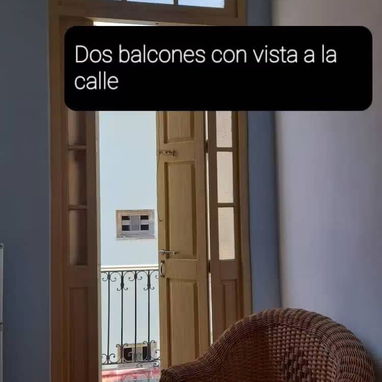 52435224 +525580152883 Apartamento en Casco Histórico de un cuarto, segundo piso,dos balcones a la calle .El edificio co - 6/10