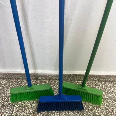 Escoba para el hogar (po) - 2/2