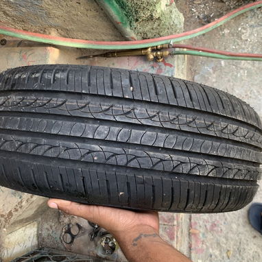 Se Venden dos Gomas Nuevas R15 de 205/60 Marca Frun-One 140 USD POR LAS 2. - 2/2