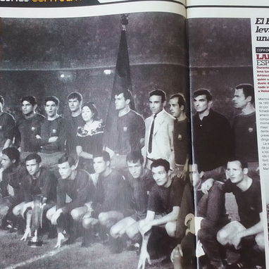 Vendo Revista de Fútbol de Uso para Forrar Libros, Libretas y Cuadernos. - Img 100885735