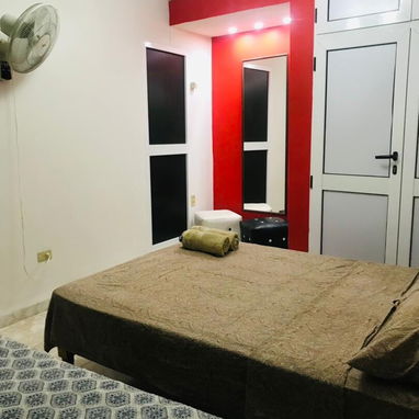 🏠 Apartamento de Renta Lineal Habana Vieja. 💡 Energía Eléctrica las 24 horas. 🛏️1 habitación climatizada - Img 118715735