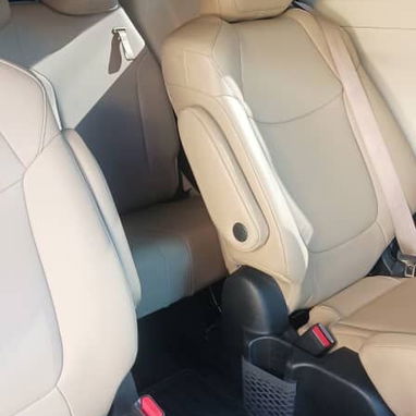 TOYOTA SIENNA - 6/7